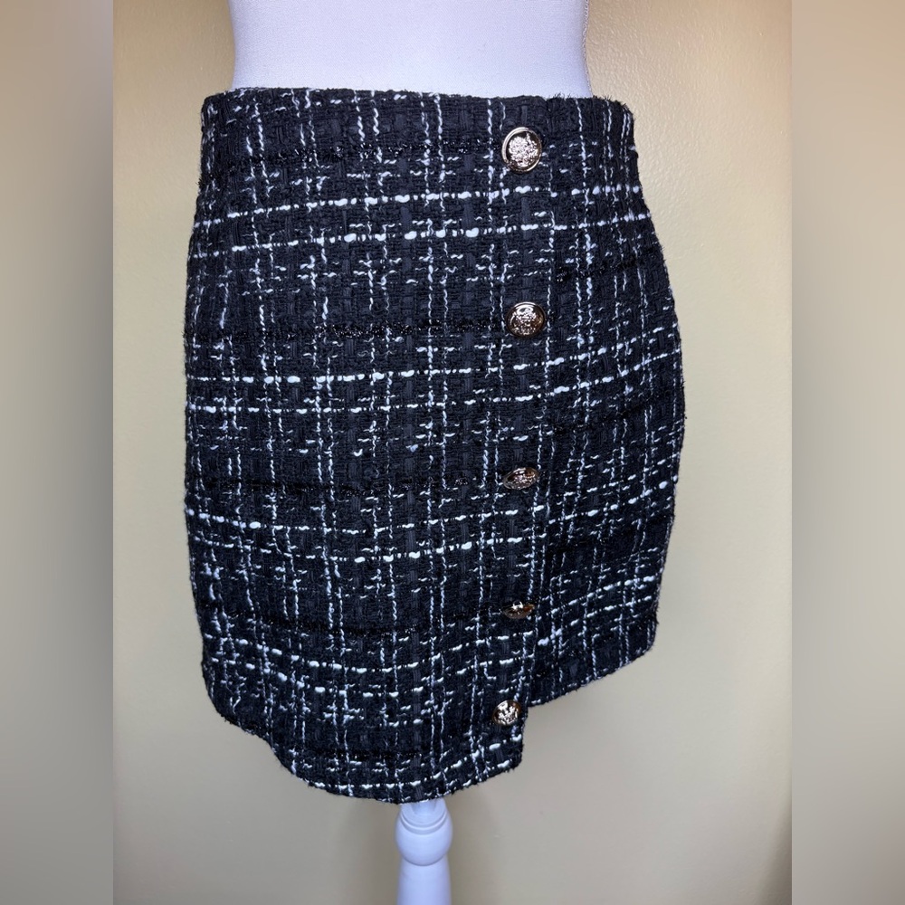 SHEIN Black and White Tweed Mini Skirt with Gold Buttons